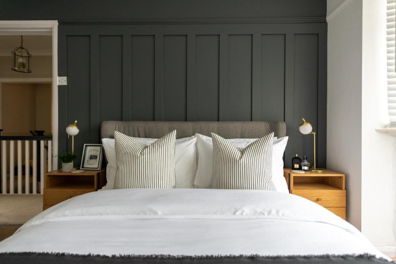 Large Luxury Solihull House - The Residence - Close To Nec - Sleeps 9 Exterior photo